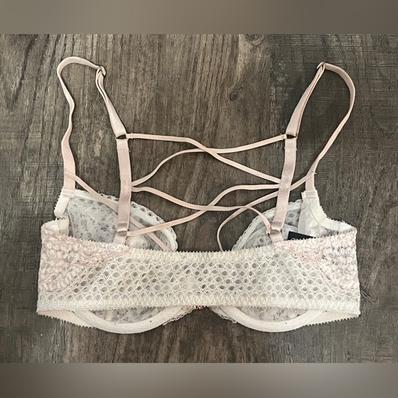 FINAL PRICE Victoria’s Secret Coquette Bra - Picture 6 of 6